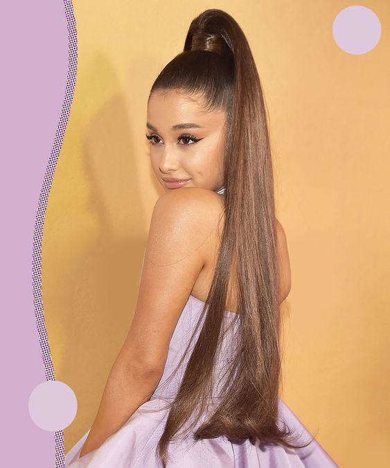 Ariana Grande Took Out Her Ponytail & Wears Hair Down