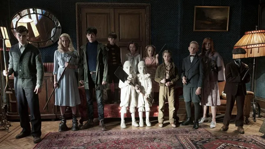 peculiar children from tim burton's film