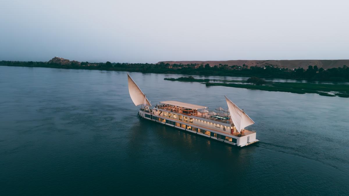 Dahabiya Nile Cruise Aswan To Luxor | Elegant Nile Sailing by Swan Dahabiya