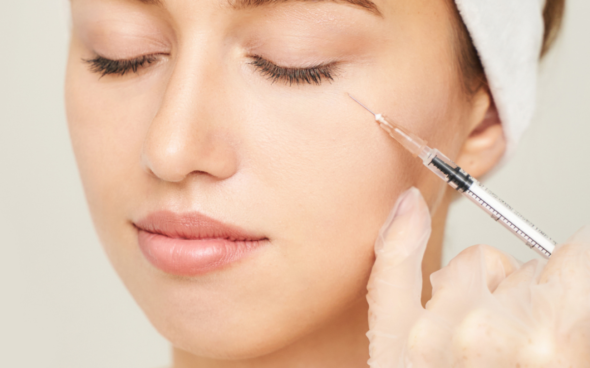 How Is The Best Under Eye Filler Treatment Applied? How Is The Best Under Eye Filler Treatment Applied? by Bisma jamal