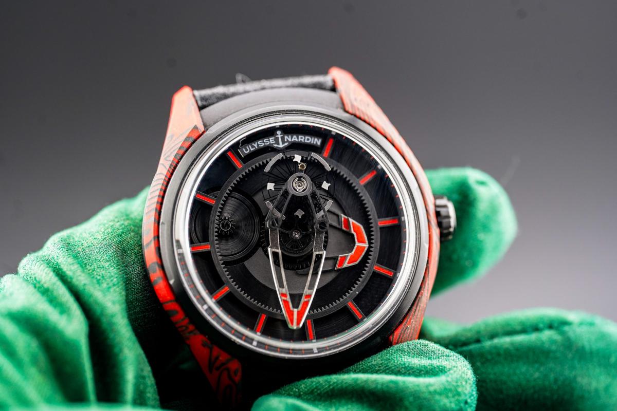 Why Men Love Luxury Watches: Style, Emotion & Identity by Noah Oliver