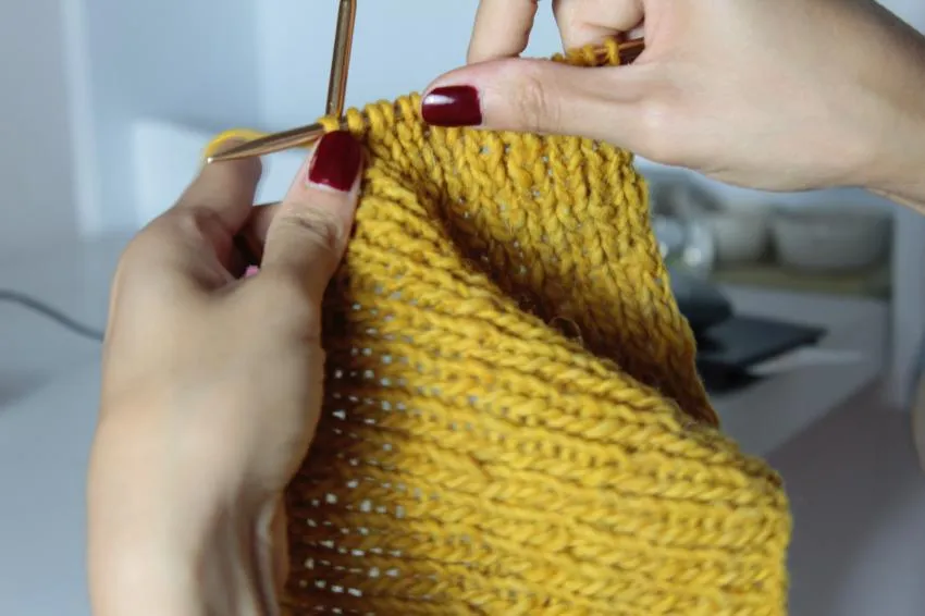 hands knitting hands knitting