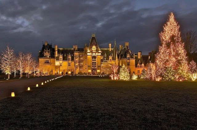 baltimore estate during christmas