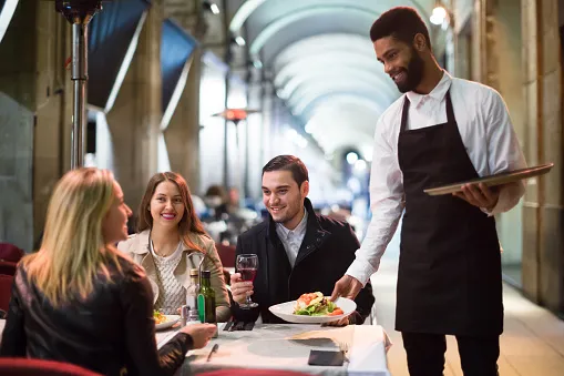 treating food servers nicely
