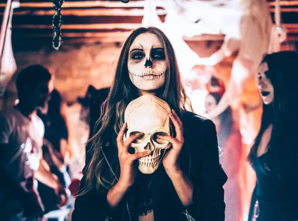 Halloween Festival of the Dead Woman with a Skull