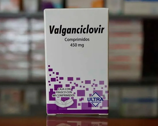 Valganciclovir: Un Antiviral Indispensable Contra El CMV En Personas Con Defensas Bajas Valganciclovir: Un Antiviral Indispensable Contra El CMV En Personas Con Defensas Bajas by Farma Smart