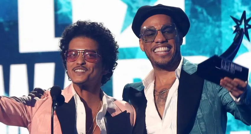An award for Bruno Mars and Anderson .Paak