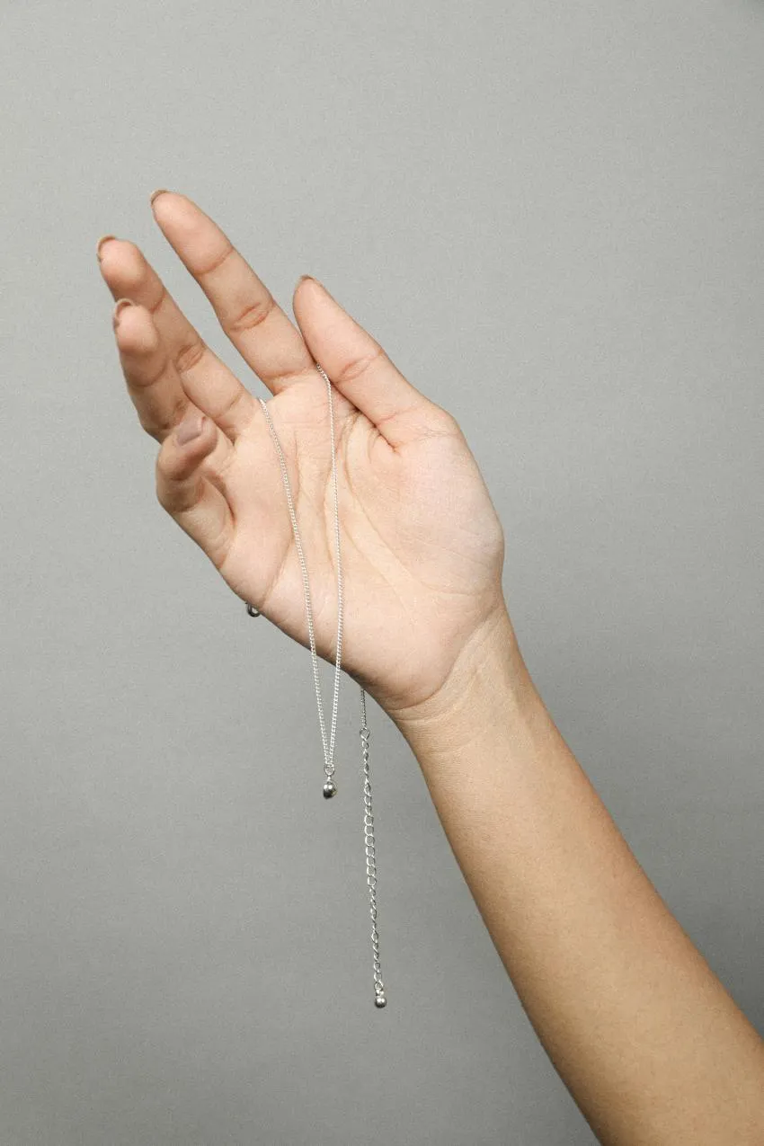 Photographer: Parvathi Nair. Stylist: Ritu & Parvathi. Model: Ritu Jain. Editing: Ritu Jain | Accessory: H&M