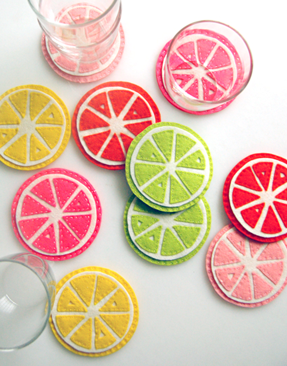 DIY felt coasters, easy and cheap DIY gifts