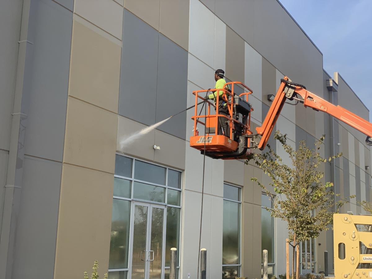 Can You Use A Pressure Washer Window Cleaner On Glass? by Elite Pressure Washing Services