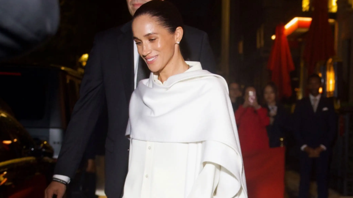 Meghan Markle’s Paris Fashion Week Debut That Stirred The Runways Meghan Markle’s Paris Fashion Week Debut That Stirred The Runways by Holistic Horizons