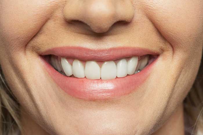 How Painful Is It To Get Dentures? What To Expect During The Process by Aesthethic Clinic