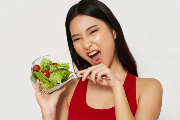 eat healthy to ease period cramps 