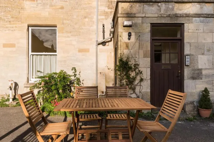 15 Airbnb Cottages Inspired By The Holiday Movie Spacious Victorian Rectory Suite in Cotswold, Stroud, England