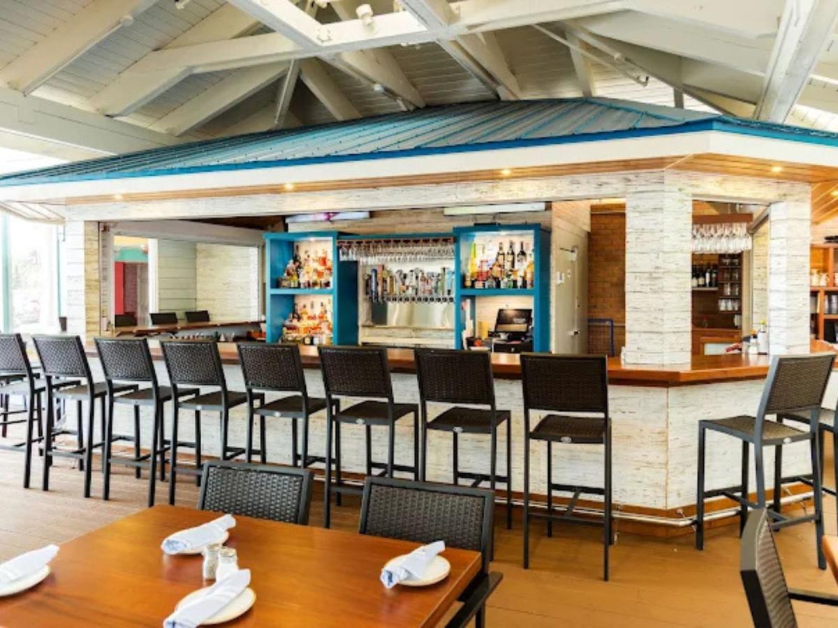 Classic Combos In The Best Restaurants In Stuart FL Classic Combos In The Best Restaurants In Stuart FL by The Catch Neighborhood Bar & Grill