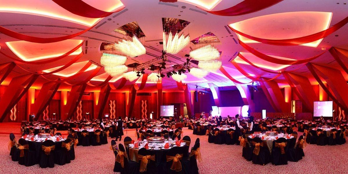 How Corporate Event Planners In Dubai Are Redefining The Future Of Event Management by ConfettiEvents