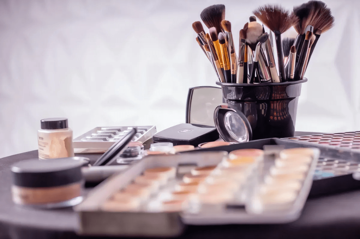 Expert Advice From Makeup Artists Everyone Can Use by Courtney M White