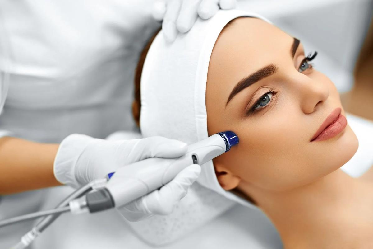 Is HydraFacial Painful? by glamorous