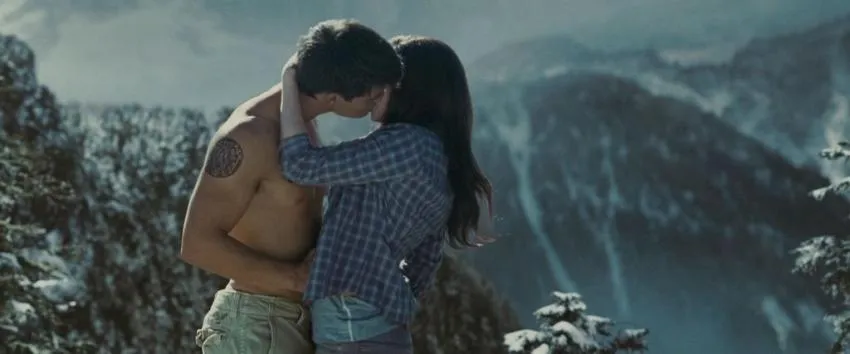 Bella and Jacob kiss Cheating is another unhealthy trait in relationships