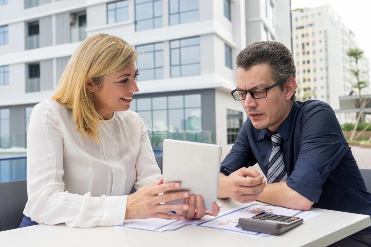 How To Choose The Right Debt Consultant For Your Financial Needs How To Choose The Right Debt Consultant For Your Financial Needs by Triumph Debt Relief