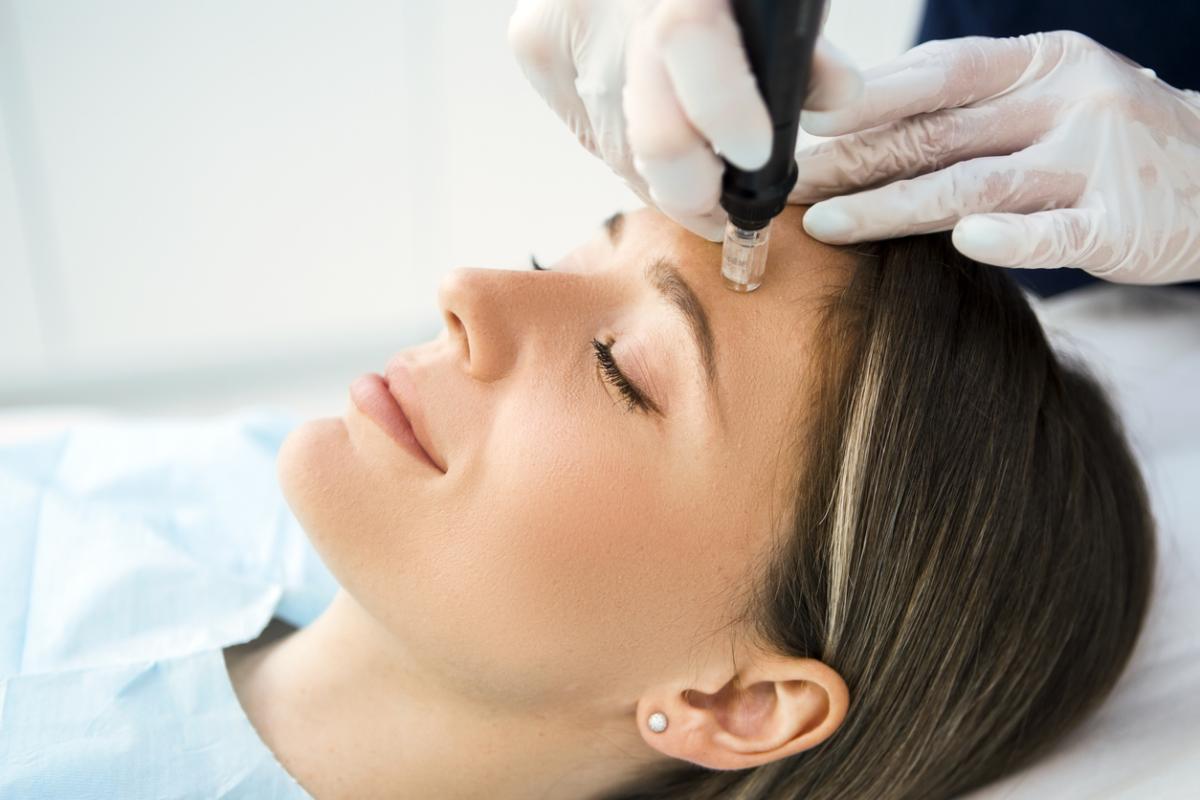 How Does Dermapen Treatment Stimulate Collagen? How Does Dermapen Treatment Stimulate Collagen? by eirhakhan