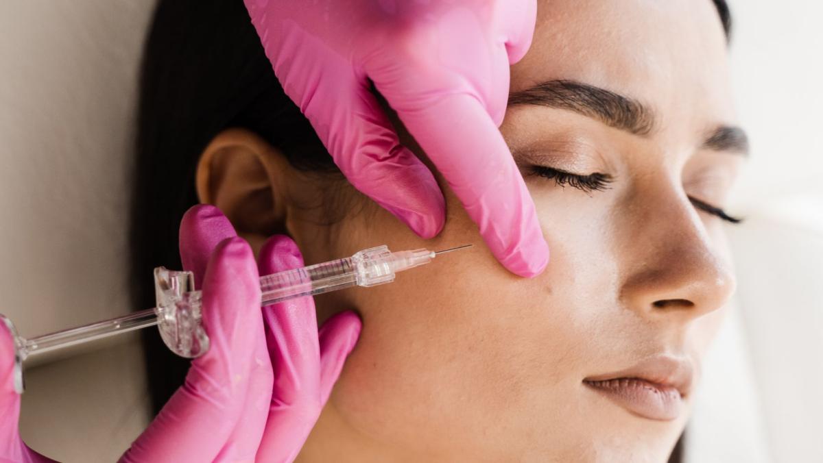 What Are Dermal Filler Injections And How Do They Work? by Dynamicclinic12