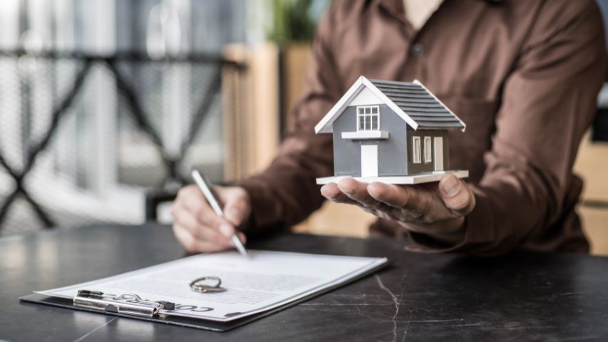 Top Qualities Of Best Property Management Sugar Land Companies Top Qualities Of Best Property Management Sugar Land Companies by RISE AMG