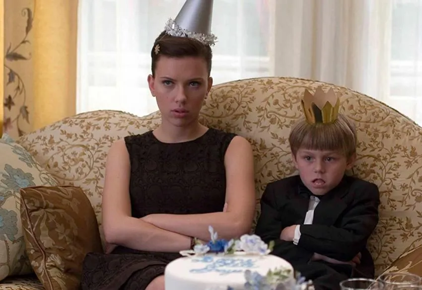 Fotograma de la película Diario de una niñera nanny diaries movie still scarlett johansson kid