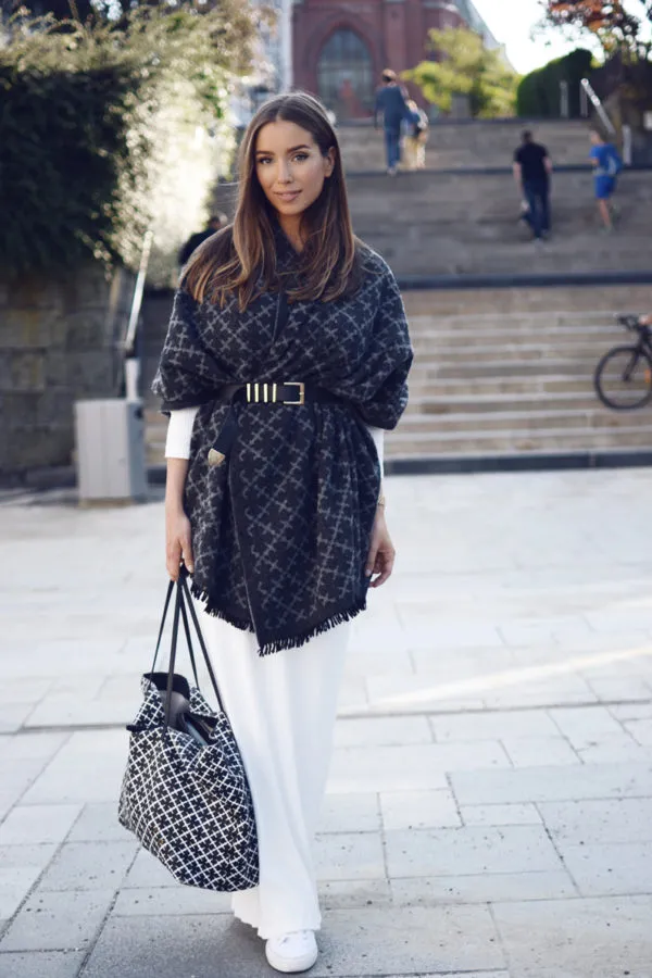 Shawls for pear shaped body