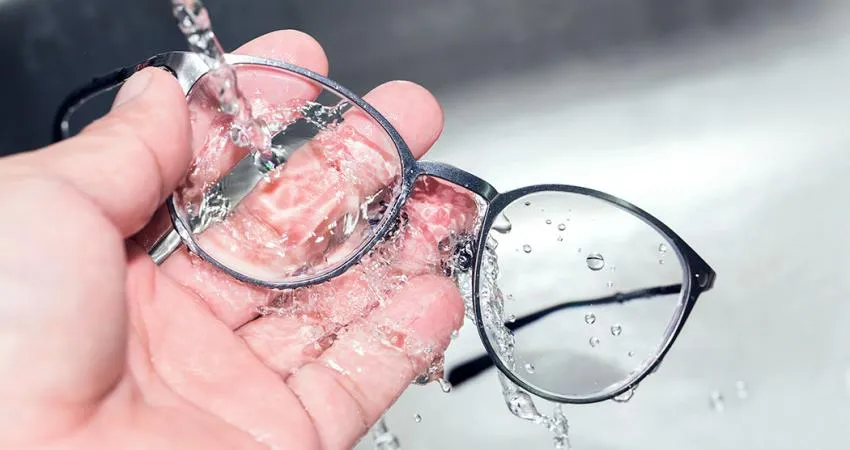 Washing Glasses with Soap Soap can be used to keep glasses clear of fog