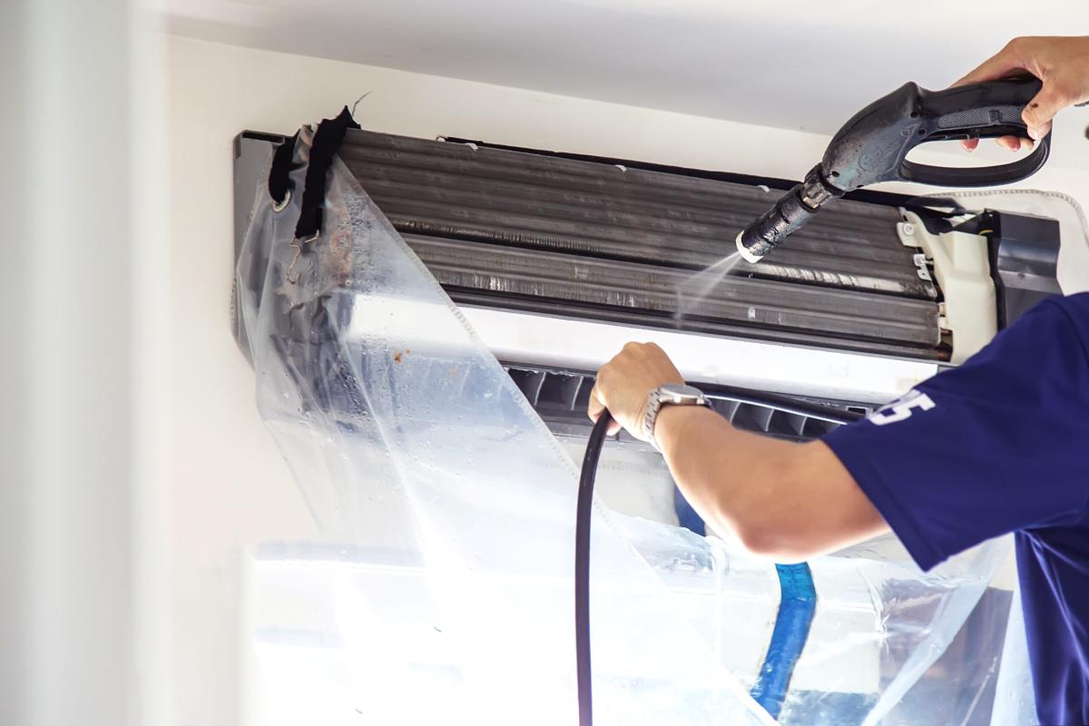What Signs Indicate You Need AC Coil Cleaning In Glendale What Signs Indicate You Need AC Coil Cleaning In Glendale by Glendale Air Duct Cleaning