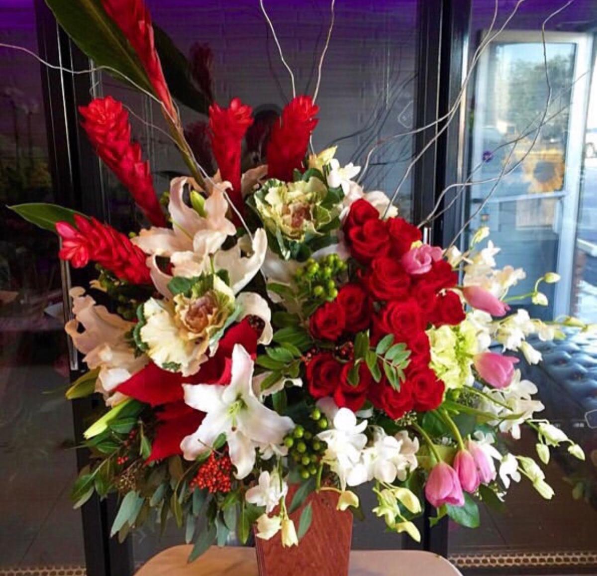Express Your Love With Valentine’s Day Roses In Orange County From The Flower Boutique by The Flower Boutique