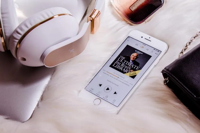 Audiobooks and podcasts 