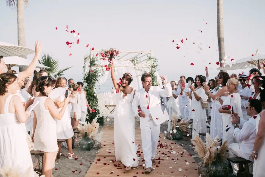 A white wedding White wedding