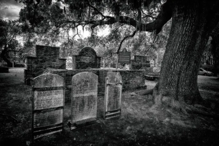 haunted Colonial Park Cemetery
