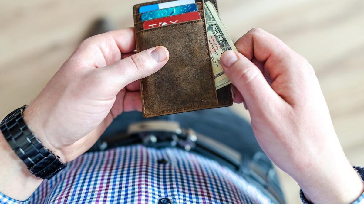 Why Automation Helps In Small Cash-Outs by kafeelansari1