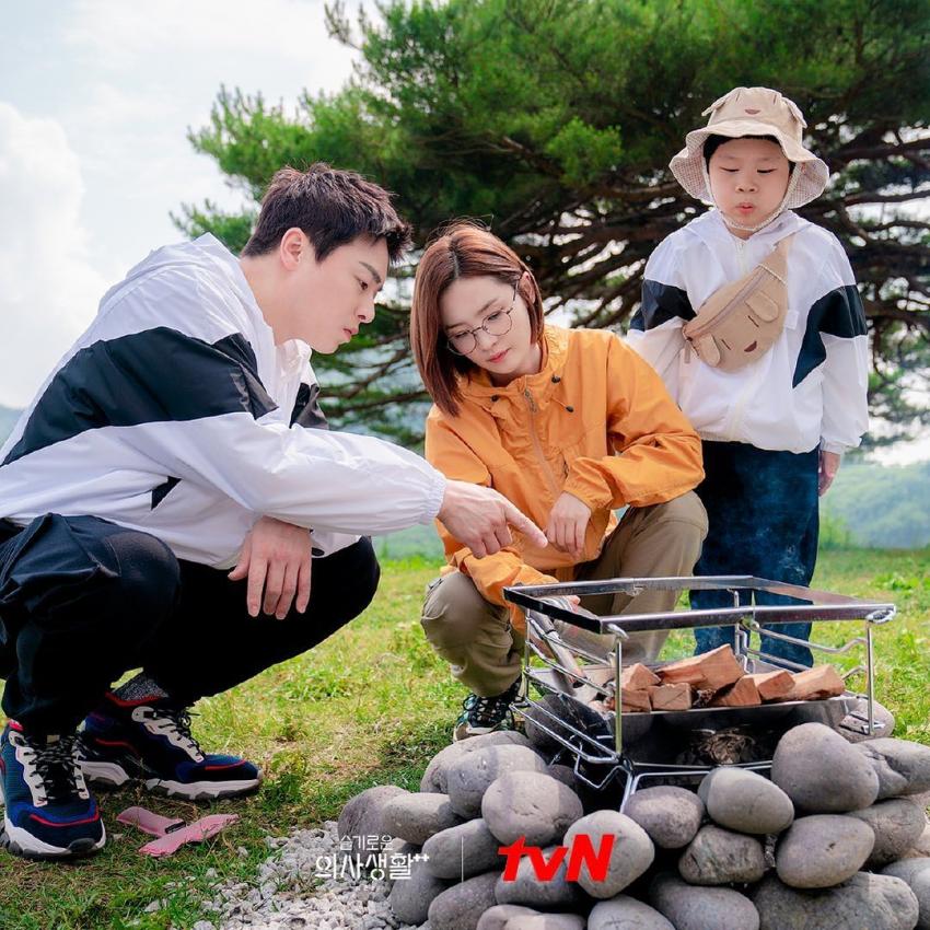 ik jun with his son and song hwa camping hospital playlist
