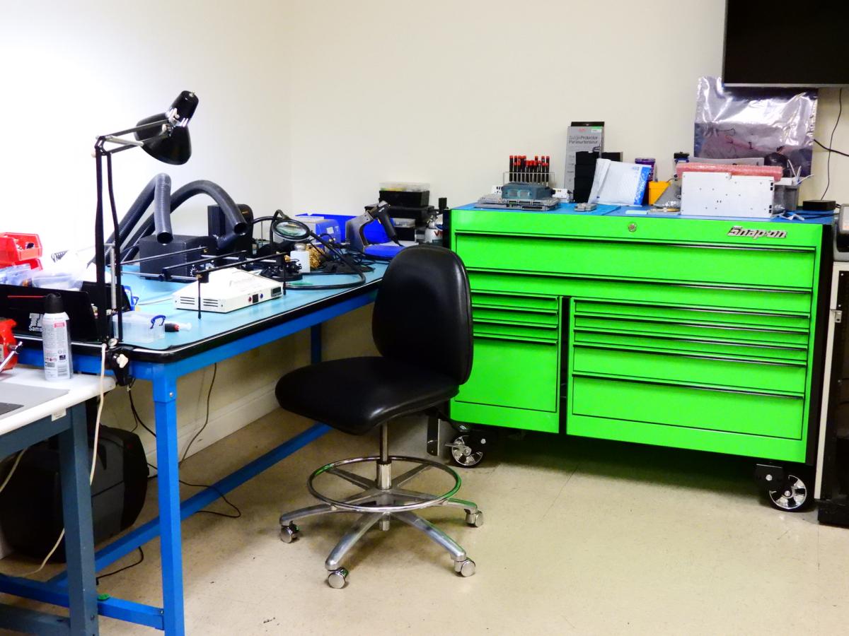 Network Analyzer Repair Services by kajalpanwar