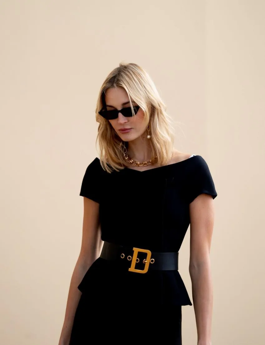 Belt for hourglass body type