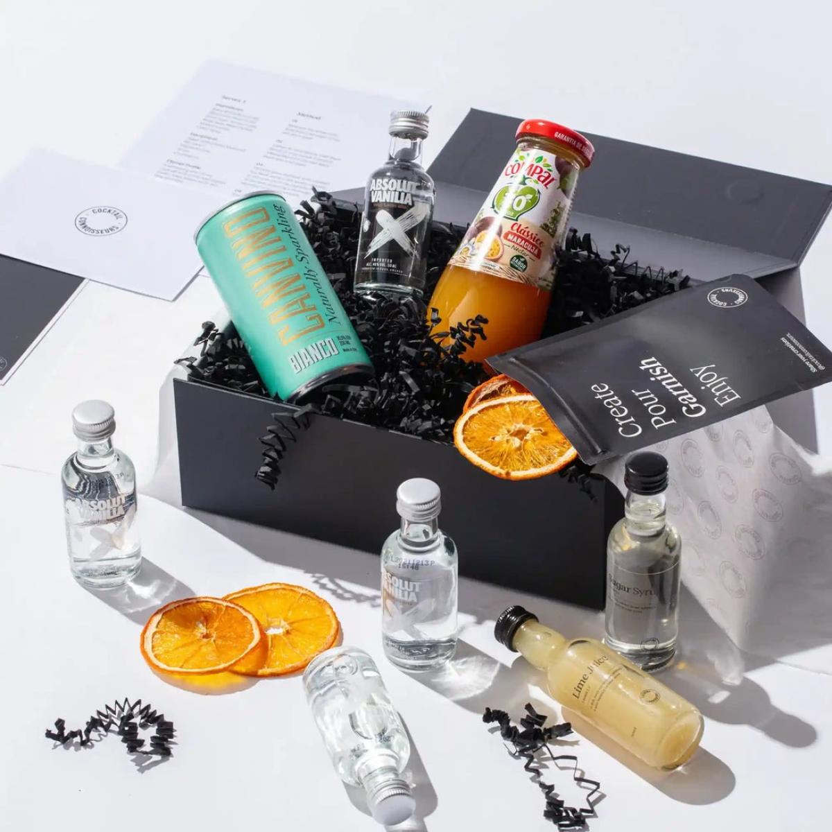 Whiskey Gift Sets: A Classic Gift For The Modern Connoisseur Whiskey Gift Sets: A Classic Gift For The Modern Connoisseur by Cocktail Connoisseurs
