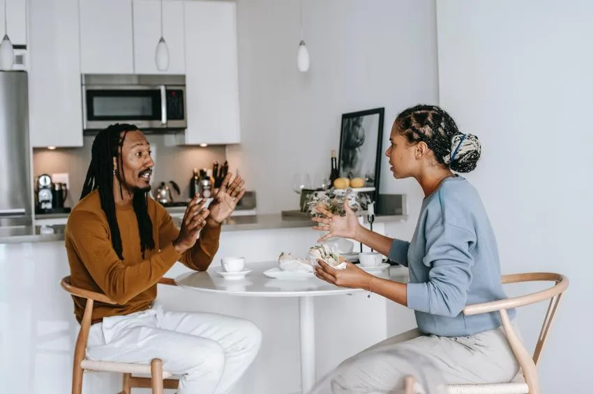 Introvert vs Extrovert battle