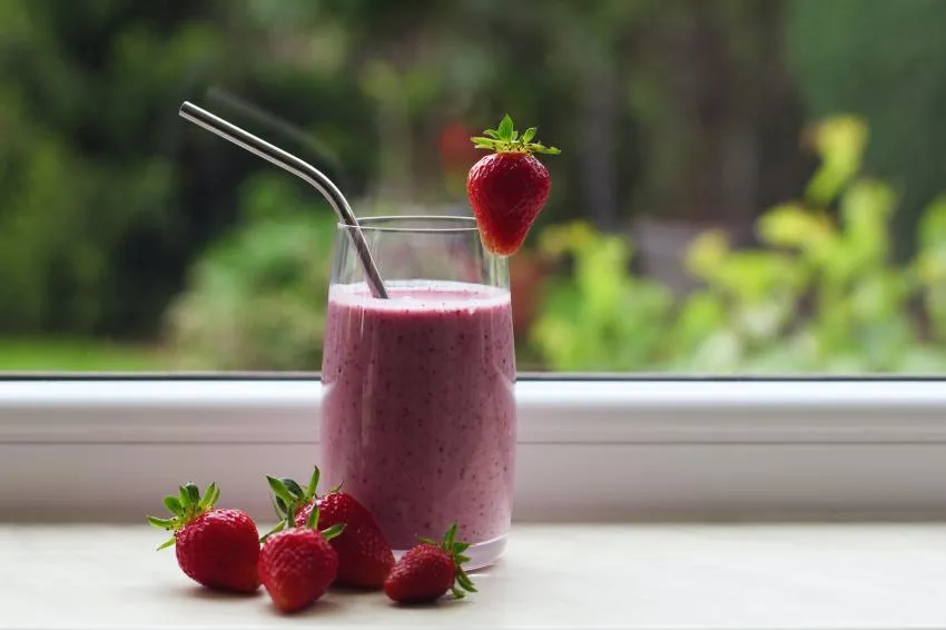 Batido de fresa, Unsplash, Denis Tuksar Strawberry Smoothie, Unsplash, Denis Tuksar