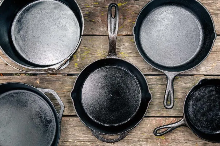cast iron cookware