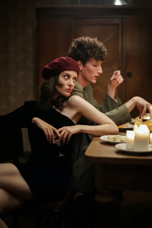 meals with strangers are no fun meals with strangers are no fun