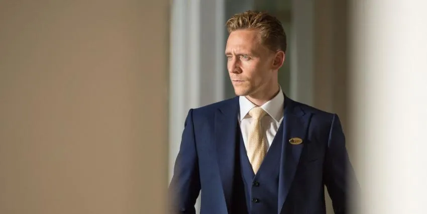 Tom Hiddleston suited and booted in 'The Night Manager'