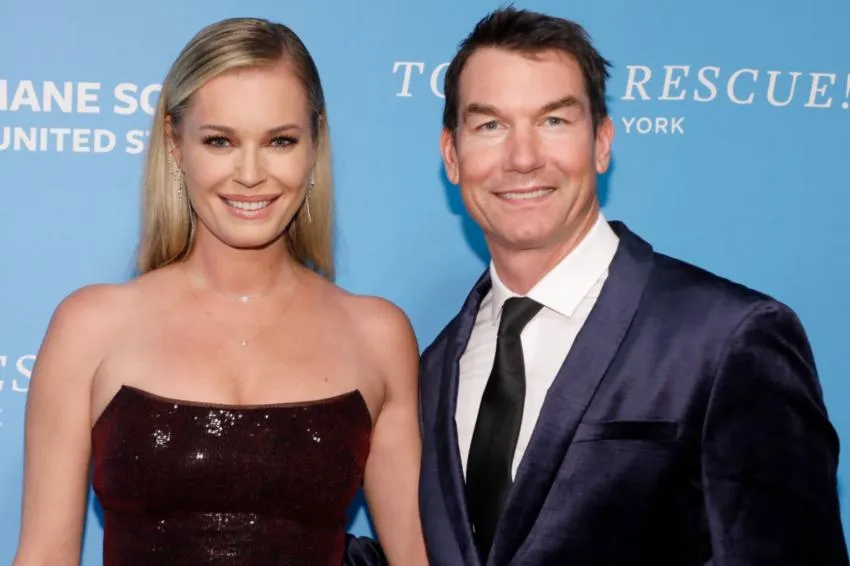 Rebecca Romijn and Jerry O'Connell Rebecca Romijn with husband Jerry O'Connell