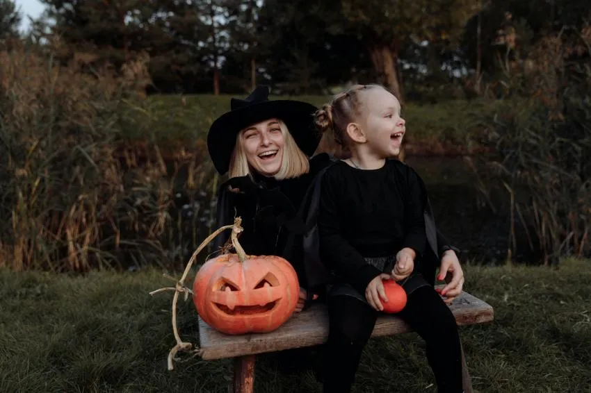 Witch Halloween costume DIYs