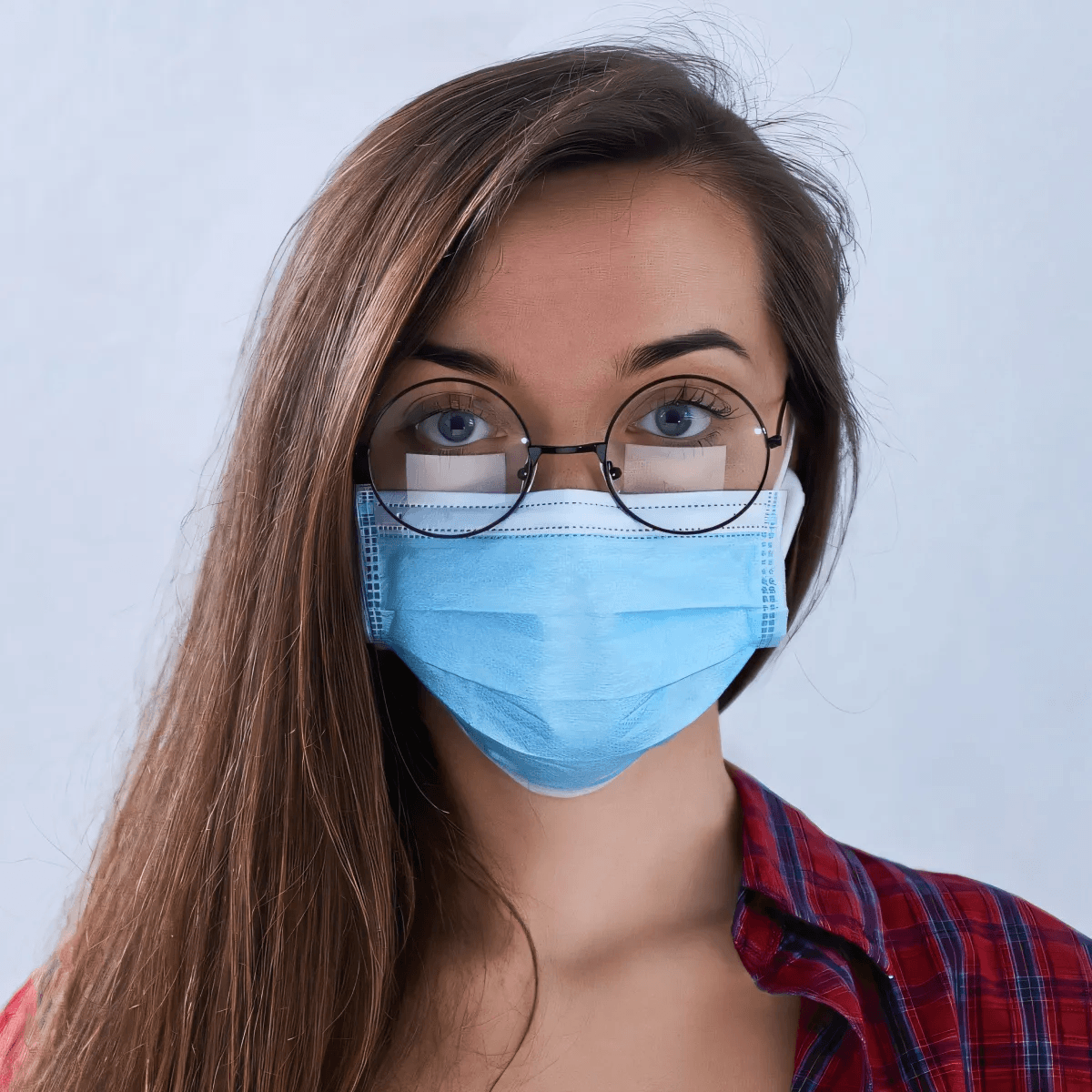 5 conseils pour garder vos lunettes propres lorsque vous portez un masque by Joshua Fox
