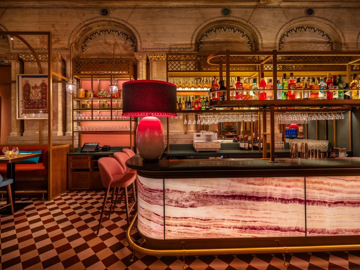 Graduate Interior Design Jobs: Launch Your Career In Hospitality Design Graduate Interior Design Jobs: Launch Your Career In Hospitality Design by GS Magazine