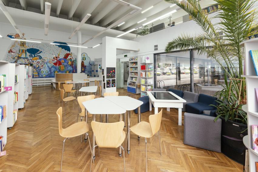 6 Reasons Why Investing In Custom Commercial Furniture Pays Off 6 Reasons Why Investing In Custom Commercial Furniture Pays Off by George Smith